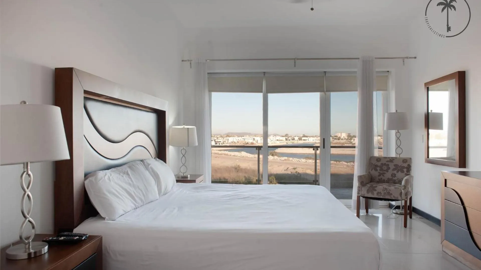 Spacious Apartment With Pool Facing The Ocean In Mazatlan - Marina 0*,  Mexiko
