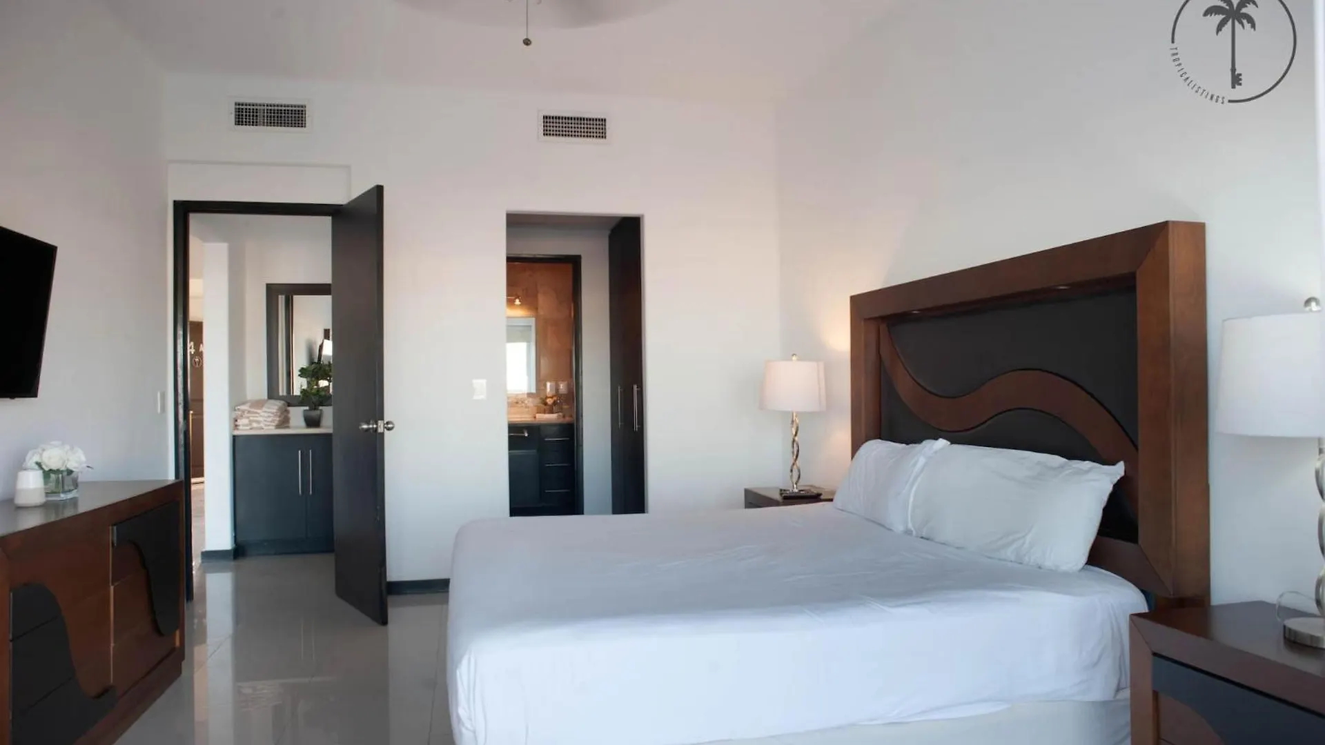 Spacious Apartment With Pool Facing The Ocean In Mazatlan - Marina